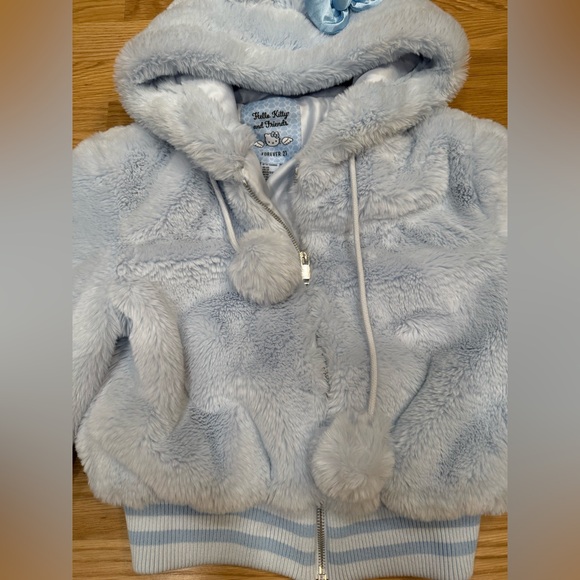 Hello Kitty x Forever 21 Faux Fur Full-Zip Jacket - Picture 3 of 8